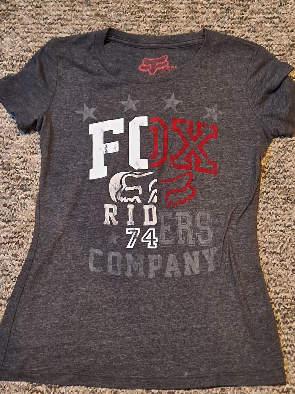 Fox Short Sleeve Graphic Tee in Charcoal with White & Red Logo